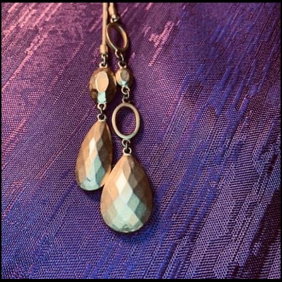 2/$20 Nine West Gold Tone Tear Drop Lariat Necklace - Picture 4 of 8